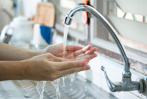 やけど の 水ぶくれ は どうする